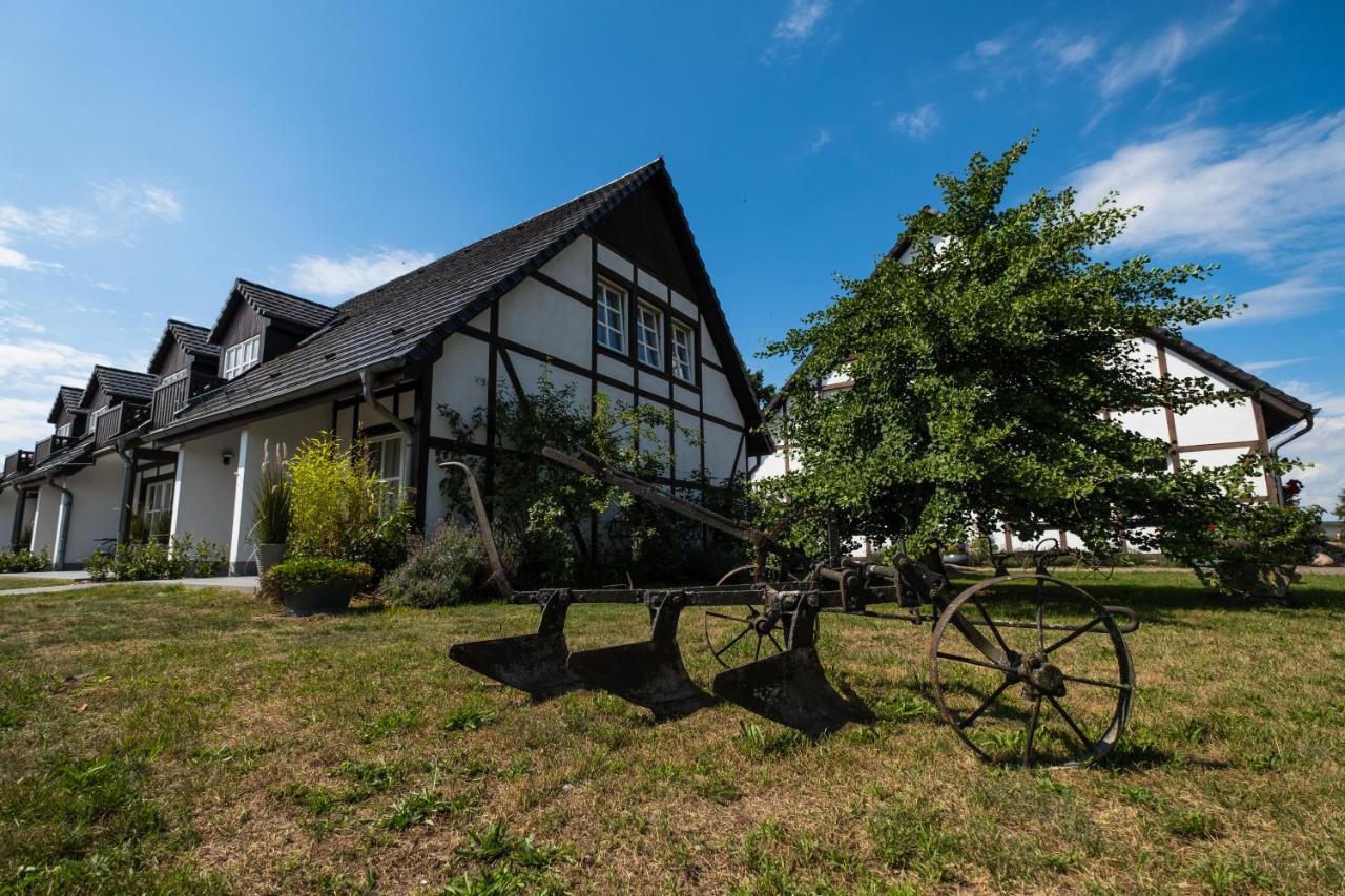 Landhotel Rosenhof Garni Am Plauer See Mit Ladesaeule Fuer E-Autos Quetzin Екстер'єр фото